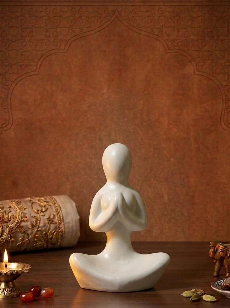 現代禪意白瓷瑜珈公仔冥想裝飾品 （三入組） Modern White Ceramic Yoga Statues Meditating Home decoration (3-Piece)