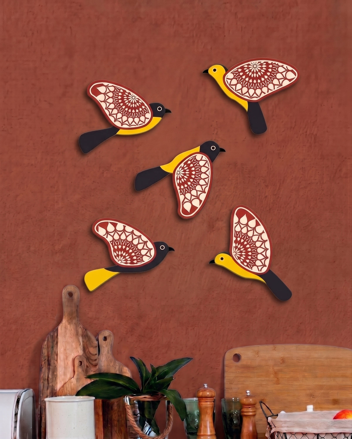 翩翩飛鳥曼陀羅彩繪木質壁飾 (1組5個) Graceful Flight Mandala Painted Birds Wall Decor