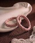 粉墨弦音：手工編織鐲 Pink & Ink Melody: Hand-Braided Bangle